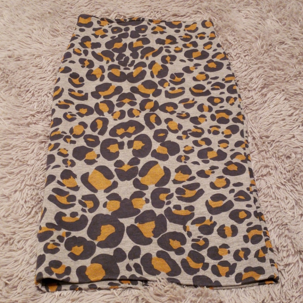H&M Leopard Pencil Skirt Size XS
